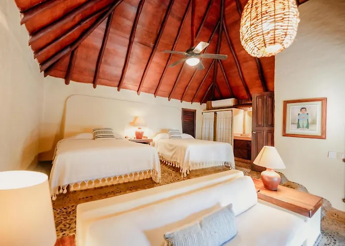 Puertas Paraíso Boutique Zihuatanejo